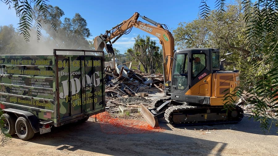 The Benefits of Hiring a Commercial Junk Removal Service in Vista, California